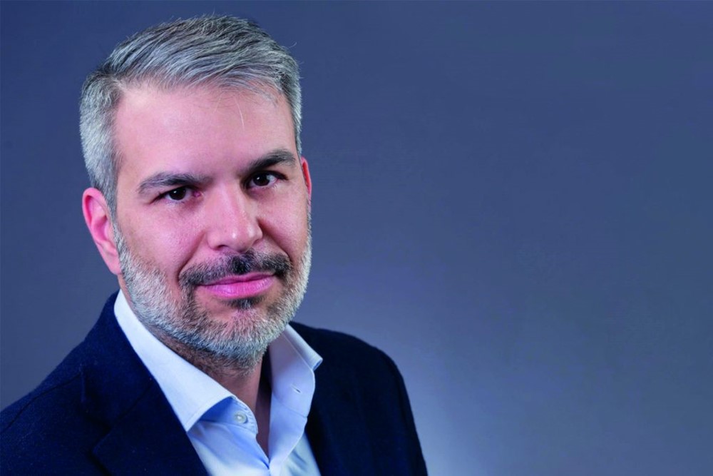/media/b5zh0a5g/vasilis-botopoulos.jpg?width=1000&height=700¢er=0,5,0,5&mode=crop