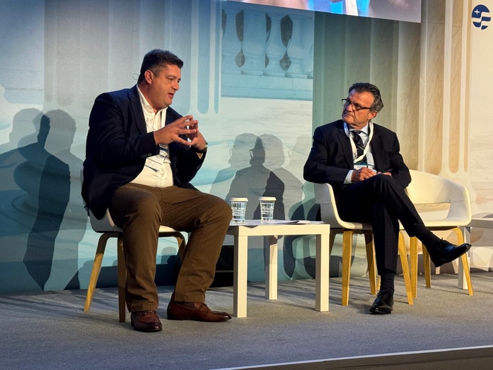 Ο Yann Guérin, Senior Vice President & General Counsel της Philip Morris International Inc., με τον Ιωάννη Σταυρόπουλο, Διευθύνοντα Εταίρο της Δικηγορικής Εταιρείας Σταυρόπουλος & Συνεργάτες